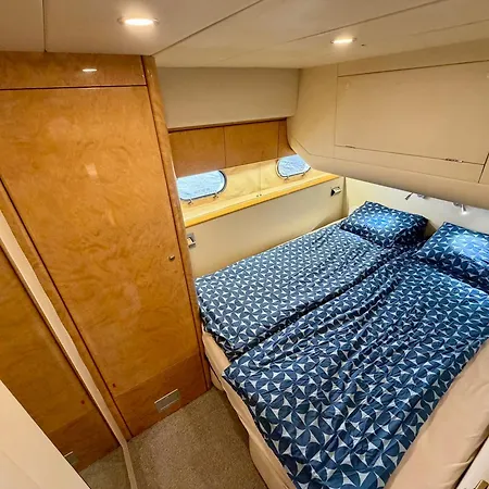 Ons 2026 - Luxury 50Ft Yacht In The Heart Of Stavanger Center بوتيل ستافانجر